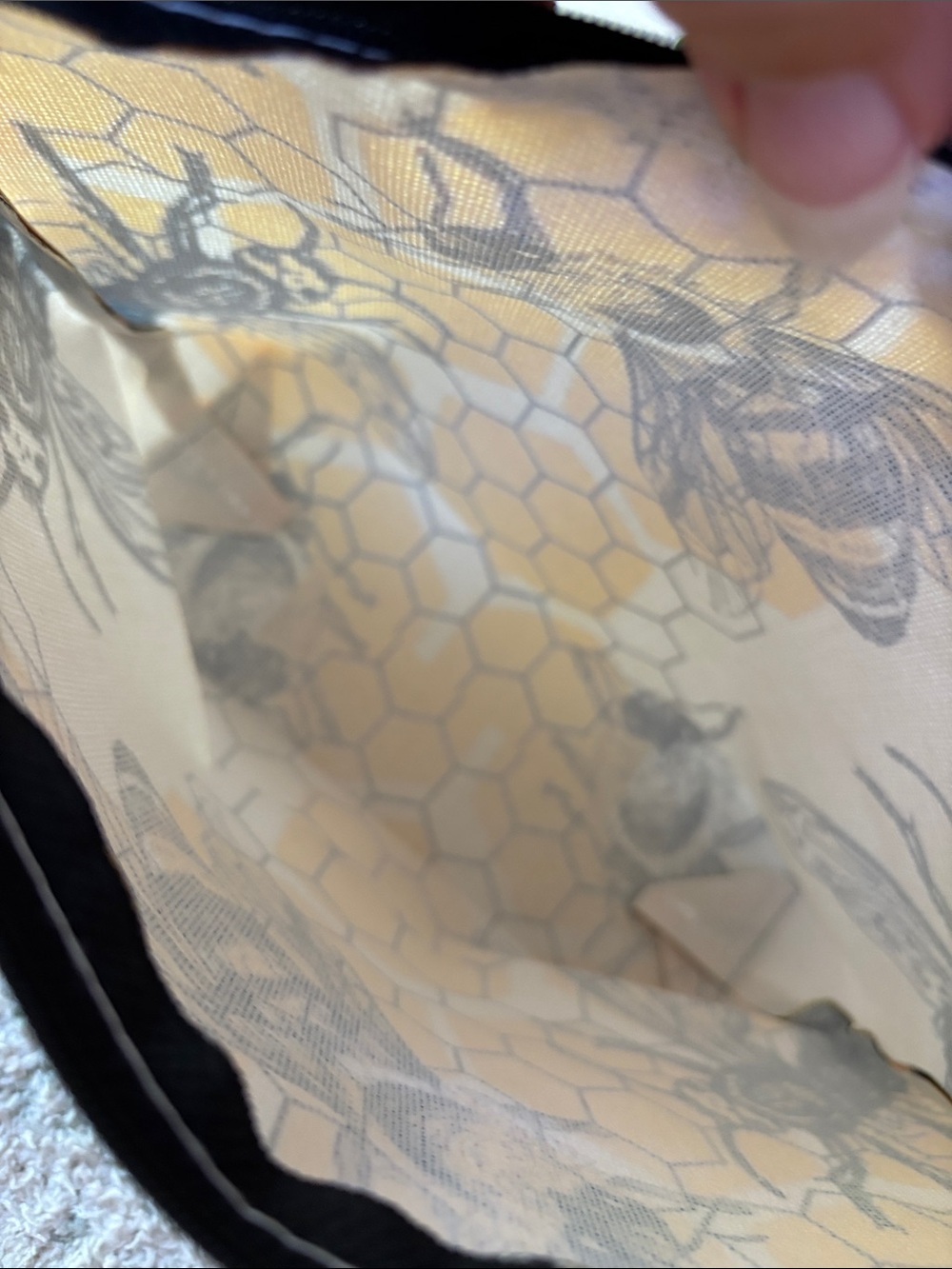 Bee Honeycomb PolyCanvas Cosmetic Bag Pouch Yellow & Black NWT 7x10x2” - Picture 11 of 13